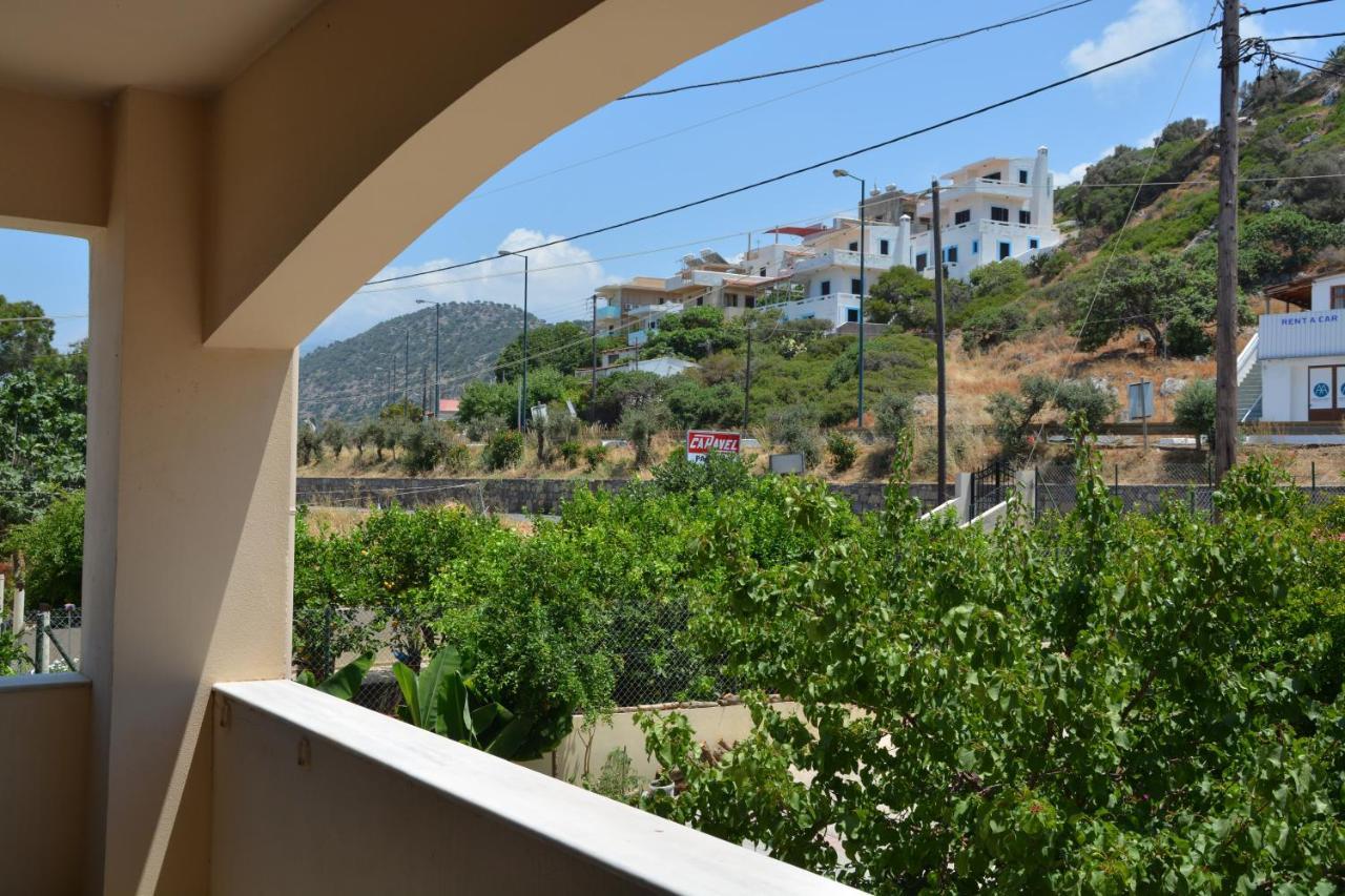 Eleni Beach Apartment Сталіда Екстер'єр фото