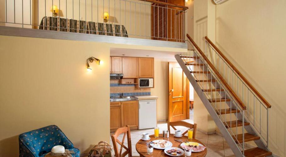 Eleni Beach Apartment Сталіда Екстер'єр фото